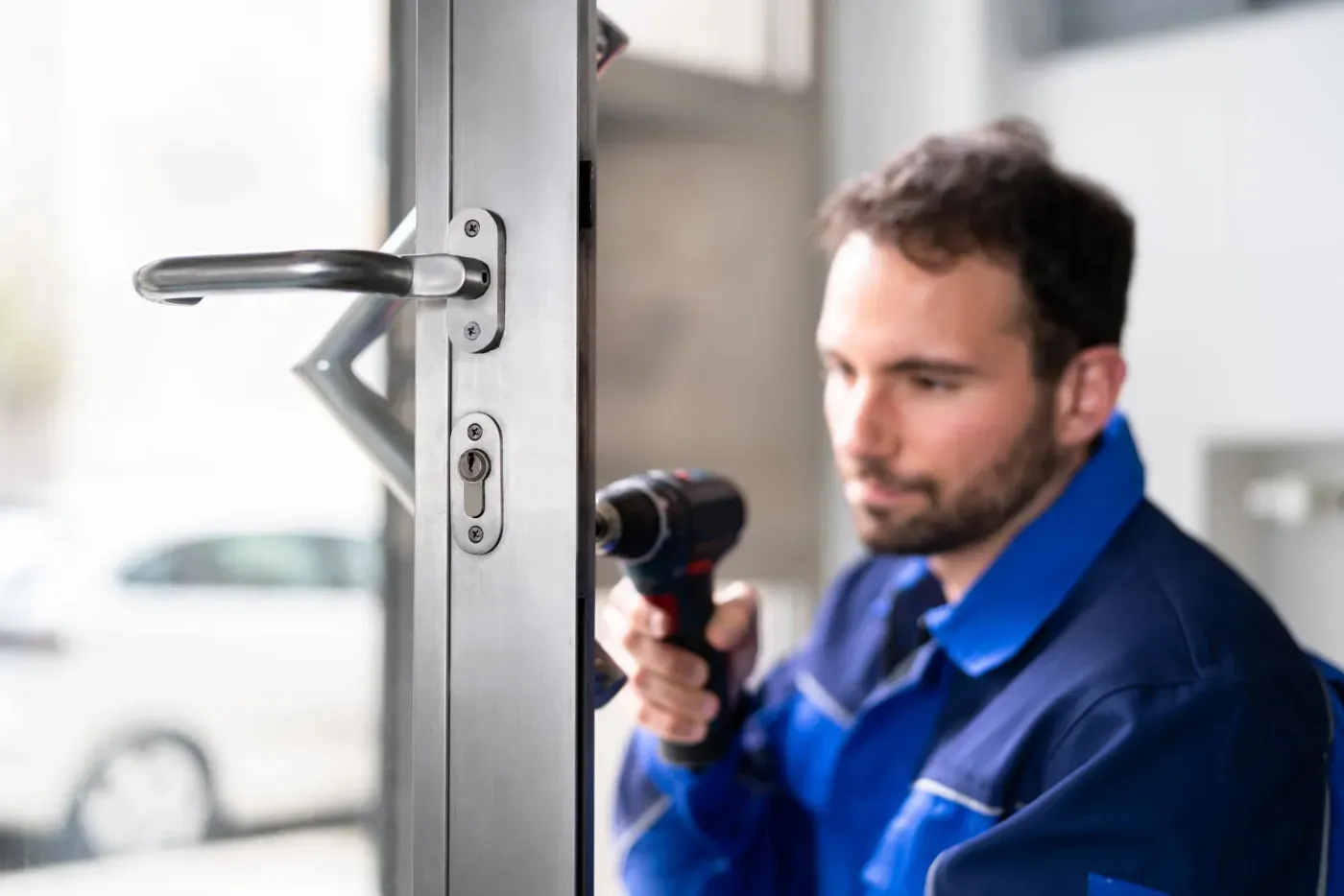 Réglage d'une serrure de porte de pavillon en Seine-et-Marne